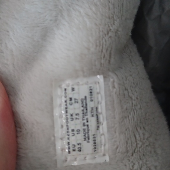 New Keen Terradora II Wintry Pull On Boots Quilted Waterproof  Black Size 10 - Picture 14 of 16